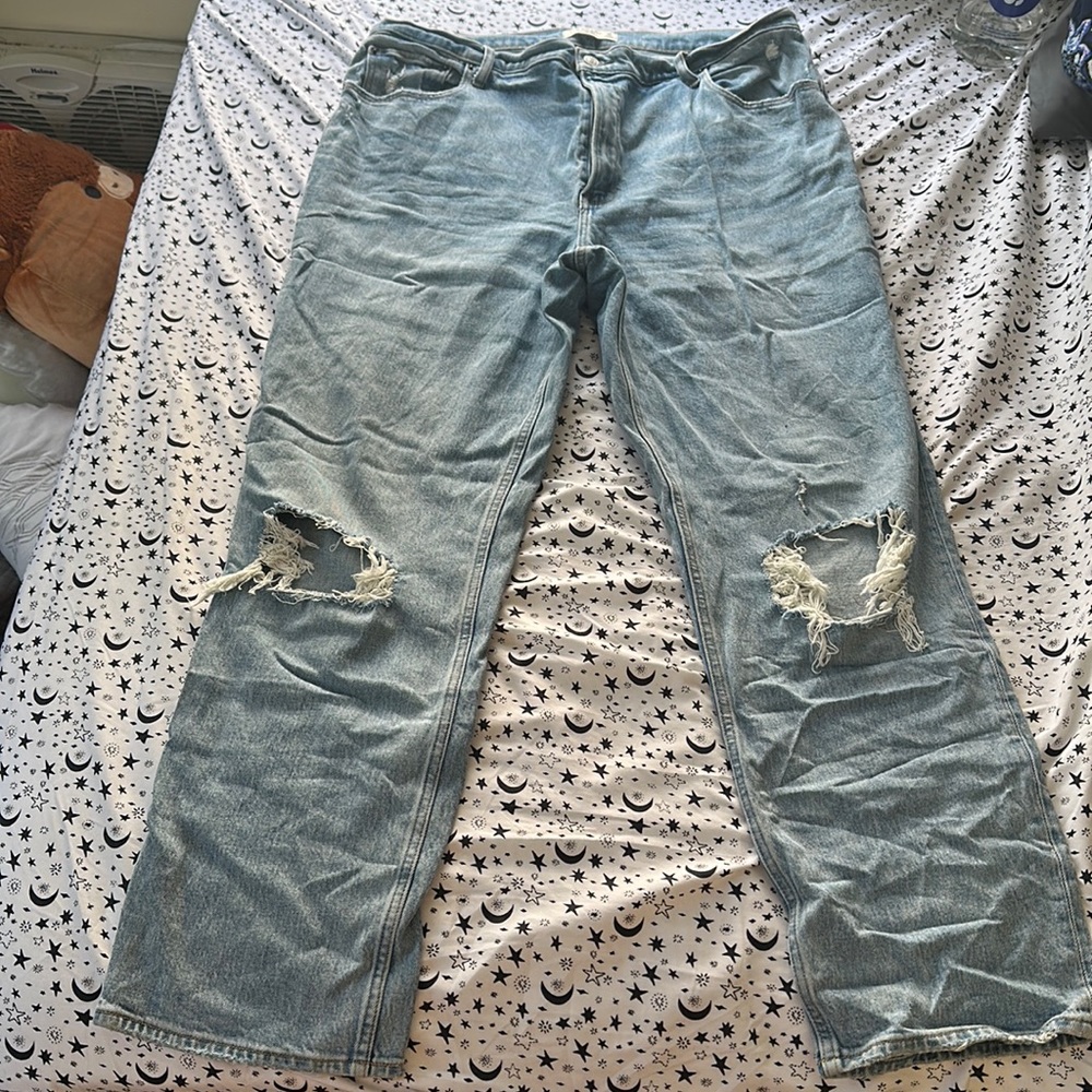 Abercrombie and fitch size 18 long ripped jeans